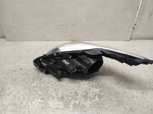 Laden Sie das Bild in den Galerie-Viewer, Frontscheinwerfer Toyota Avensis Rechts Scheinwerfer Headlight SCH1711604621xp