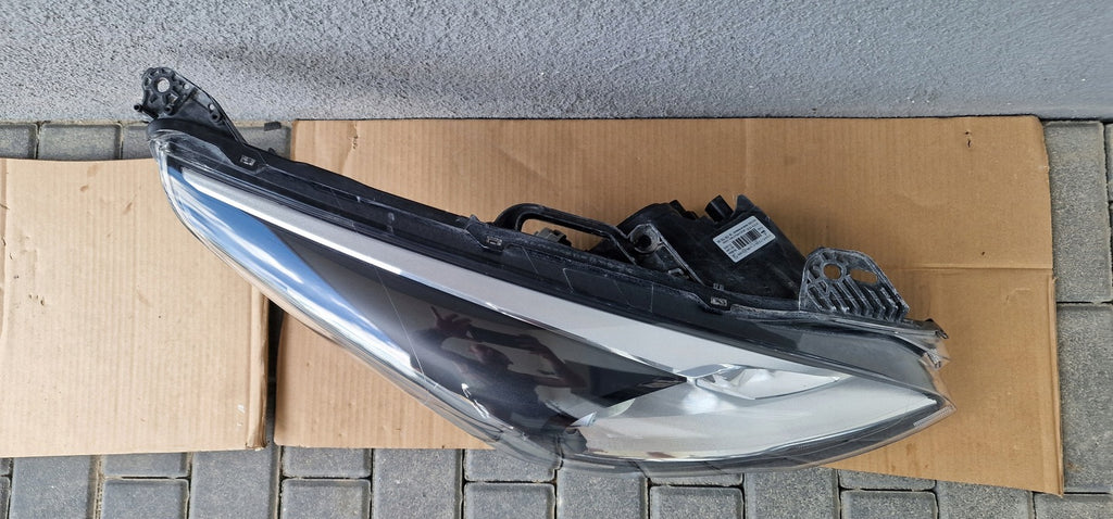 Frontscheinwerfer Peugeot 3008 89910358 617873380 Xenon Rechts Headlight SCH7917921611tf