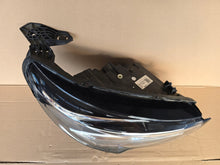 Laden Sie das Bild in den Galerie-Viewer, Frontscheinwerfer Opel Corsa F 39162649 Rechts Scheinwerfer Headlight SCH3477036123pm