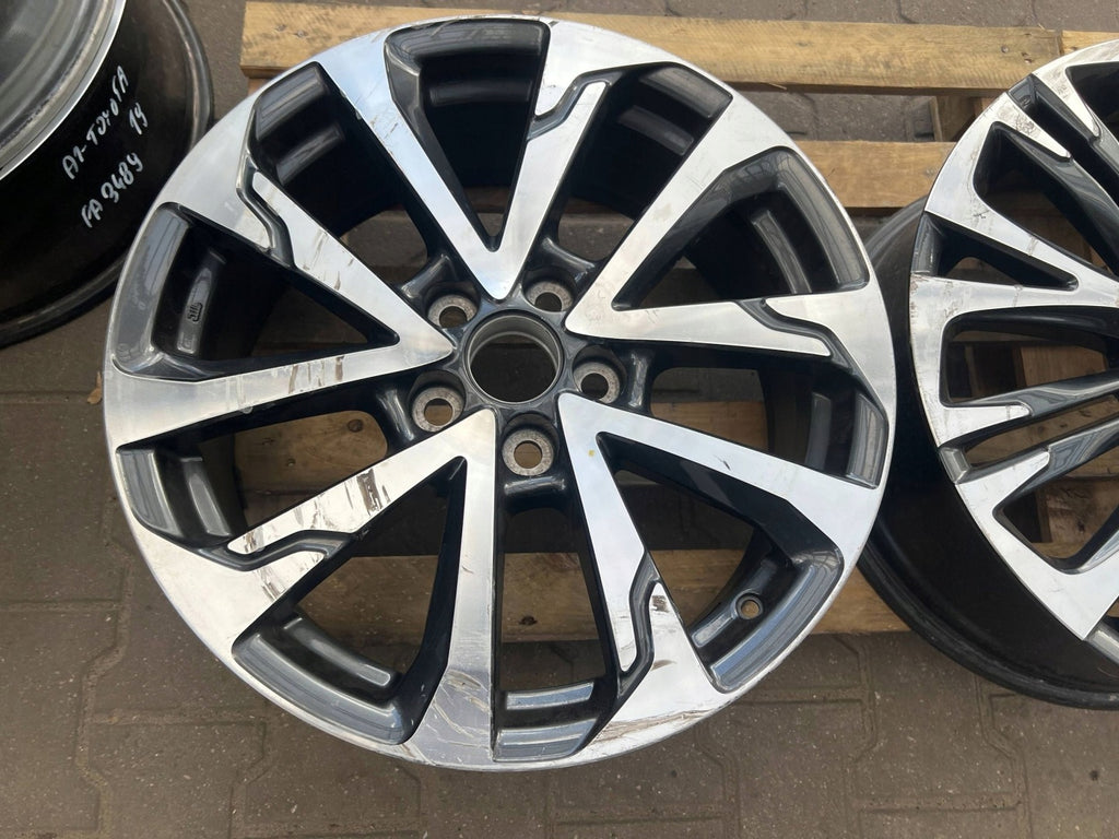 1x Alufelge 18 Zoll 5x114.3 Toyota Corolla Rim Wheel FEL5678923875ew