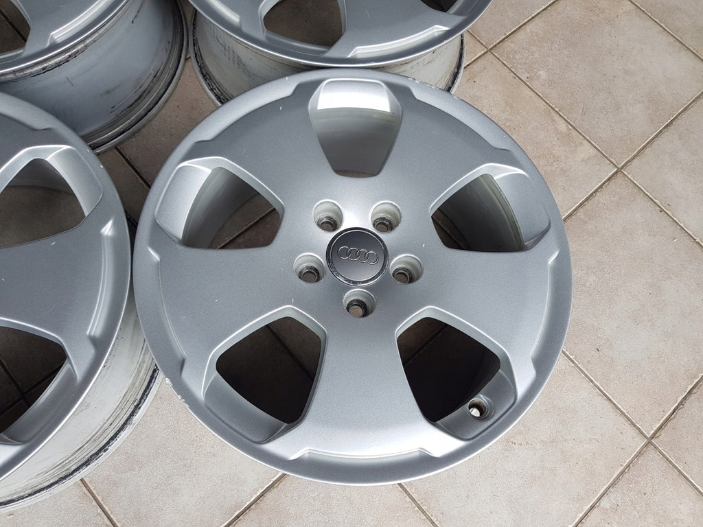 4x Alufelge 17 Zoll 7.5" 5x112 56ET Glanz Silber Audi A3 Rim Wheel FEL3853102177hv