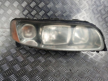 Load image into Gallery viewer, Frontscheinwerfer Volvo V70 II 30698836 Rechts Scheinwerfer Headlight