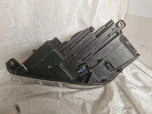 Laden Sie das Bild in den Galerie-Viewer, Frontscheinwerfer VW Tiguan 5N1941032T 5N1941032 1ZS009549-02 Xenon Rechts