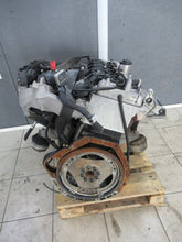 Laden Sie das Bild in den Galerie-Viewer, Motor Jeep Mercedes-Benz Sprinter 647961 2.7 CDI 215TKm Diesel Engine Komplett