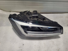 Laden Sie das Bild in den Galerie-Viewer, Frontscheinwerfer Audi Q2 81A941012C Rechts Scheinwerfer Headlight SCH5284385368ay