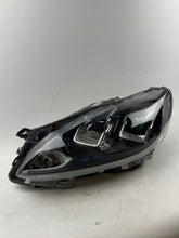 Laden Sie das Bild in den Galerie-Viewer, Frontscheinwerfer Ford Kuga I 2452445 Links Scheinwerfer Headlight SCH8787179879uw