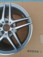 Load image into Gallery viewer, 1x Alufelge 18 Zoll 9.0&quot; 5x112 54ET A2124010400 Mercedes-Benz W212 Rim Wheel