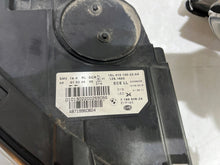 Laden Sie das Bild in den Galerie-Viewer, Frontscheinwerfer BMW 5 F07 1EL010130-5 Xenon Ein Stück (Rechts oder Links) SCH5914204138ss