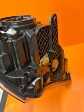 Laden Sie das Bild in den Galerie-Viewer, Frontscheinwerfer Skoda Superb III 3V1941015A 3V1941015A3V1941015 Xenon Links SCH1901243770px