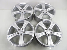 Laden Sie das Bild in den Galerie-Viewer, 4x Alufelge 18 Zoll 8.0" 5x112 43ET Glanz Silber A2134011400 Mercedes-Benz W213 FEL4147815788tv