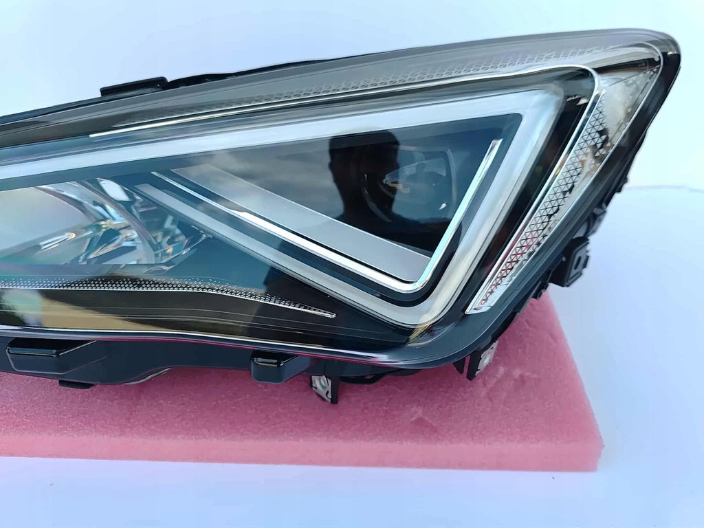 Frontscheinwerfer Seat Tarraco 5FJ941773B Full LED Ein Stück (Rechts oder Links)