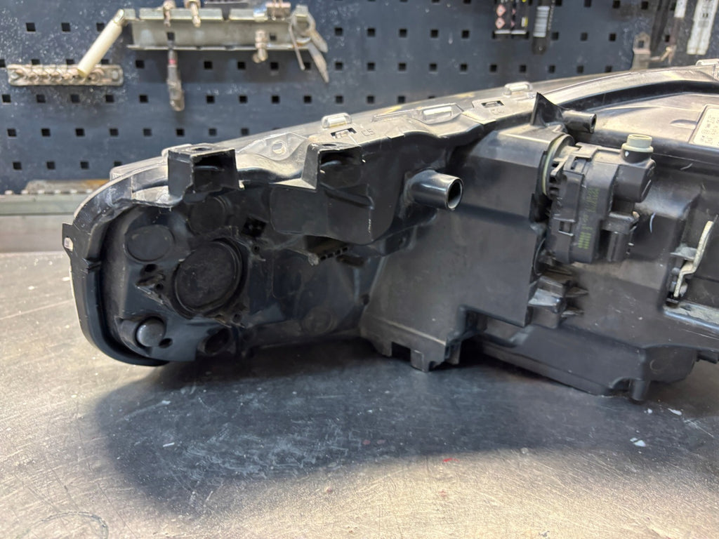 Frontscheinwerfer Toyota Auris 81110-02K30 LED Rechts Scheinwerfer Headlight SCH8802505838in