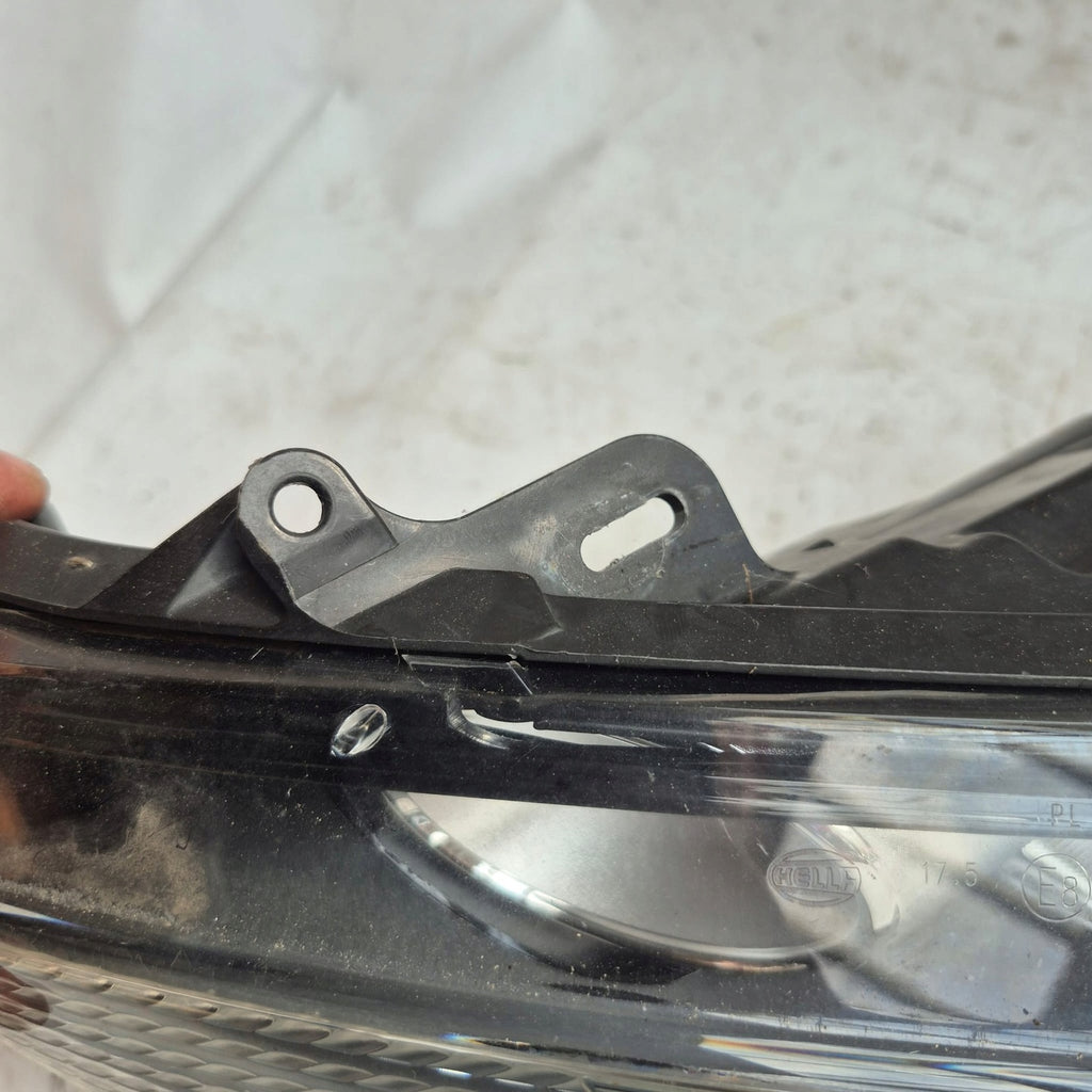 Frontscheinwerfer Ford Fiesta I 8A61-13W030-AJ Ein Stück (Rechts oder Links) SCH9759873910ob