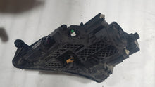 Load image into Gallery viewer, Frontscheinwerfer Skoda Superb III 3V1941016B 3V1941016 Xenon Rechts Headlight