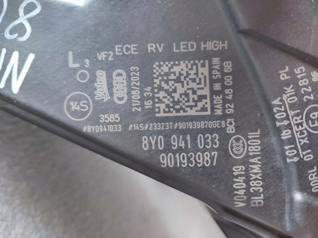 Frontscheinwerfer Audi A3 8Y0941033 LED Links Scheinwerfer Headlight