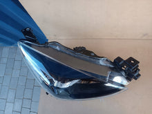 Load image into Gallery viewer, Frontscheinwerfer Mazda 2 D43N-51040 D43N-51030 Full LED Rechts oder Links