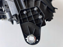 Laden Sie das Bild in den Galerie-Viewer, Frontscheinwerfer Mercedes-Benz 2139067609 Rechts Scheinwerfer Headlight SCH2839379090ls