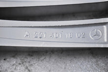 Load image into Gallery viewer, 1x Alufelge 19 Zoll 9.5" 5x112 43ET Glanz Silber A2214011802 Mercedes-Benz W221 FEL9419866986ux