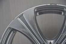 Load image into Gallery viewer, 1x Alufelge 18 Zoll 8.0" 5x112 50ET Glanz Silber A2534010800 Mercedes-Benz FEL3153336368az