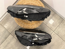 Laden Sie das Bild in den Galerie-Viewer, Frontscheinwerfer Mercedes-Benz Cla A1749062502 LED Rechts oder Links SCH9347966690oh