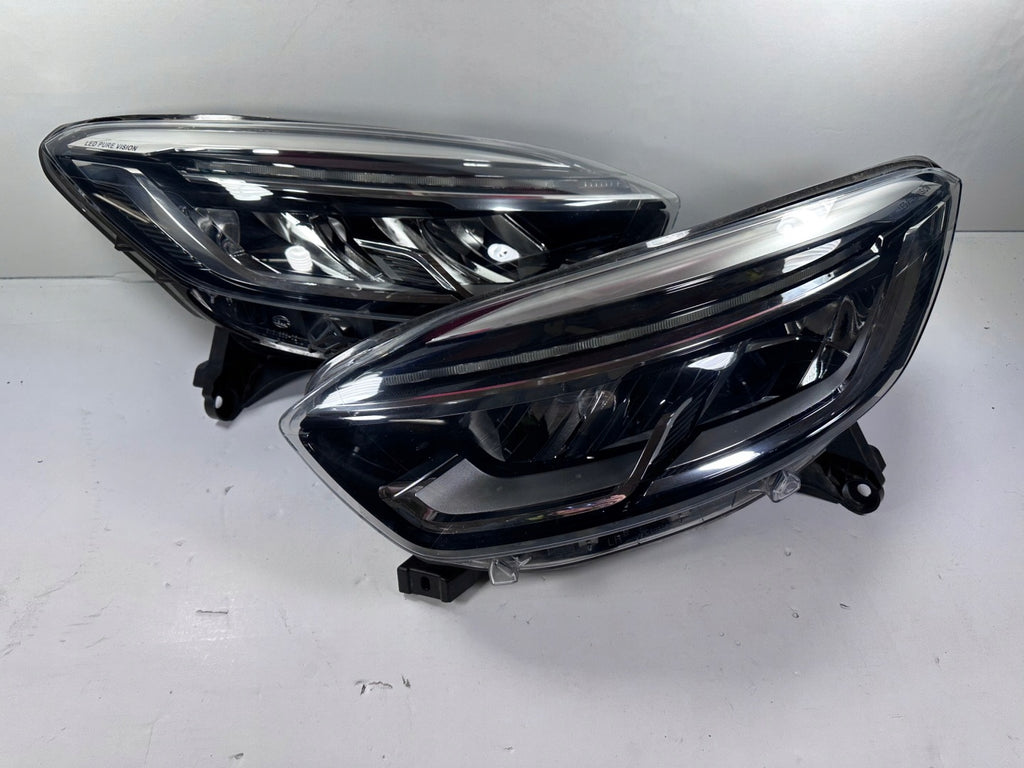 Frontscheinwerfer Renault Captur I 260606092R 260107560R Ein Satz Headlight SCH9033781823ov