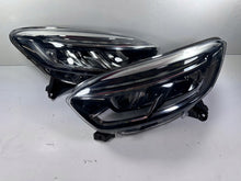 Laden Sie das Bild in den Galerie-Viewer, Frontscheinwerfer Renault Captur I 260606092R 260107560R Ein Satz Headlight SCH9033781823ov
