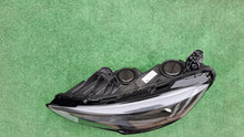 Laden Sie das Bild in den Galerie-Viewer, Frontscheinwerfer Opel Insignia B 1EG354869-03 Links Scheinwerfer Headlight