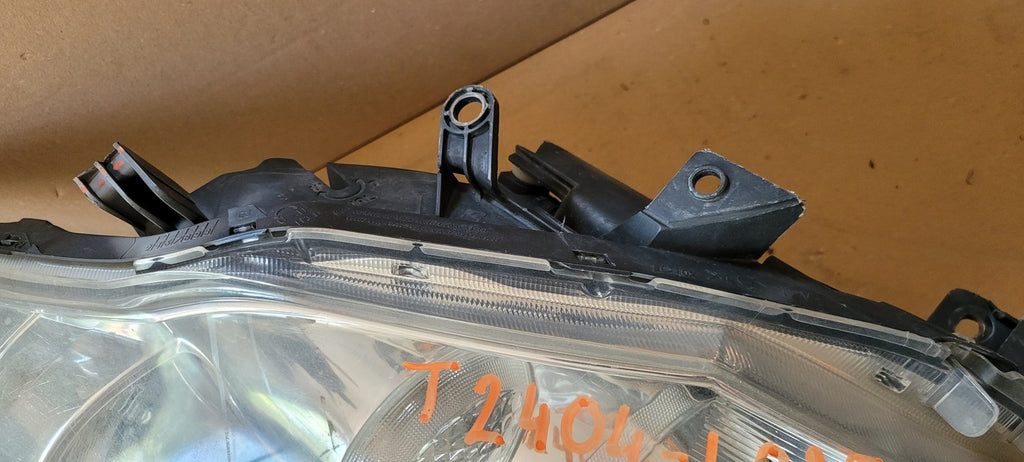 Frontscheinwerfer Toyota Auris 81110-02A40 Rechts Scheinwerfer Headlight