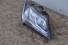 Load image into Gallery viewer, Frontscheinwerfer Seat Leon 5F1941016B Rechts Scheinwerfer Headlight