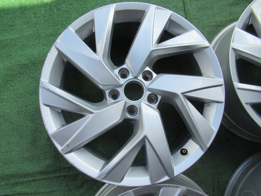 4x Alufelge 18 Zoll 7.0" 5x112 43ET Glanz Silber 5NA601025 VW Tiguan Rim Wheel FEL5497389489ku