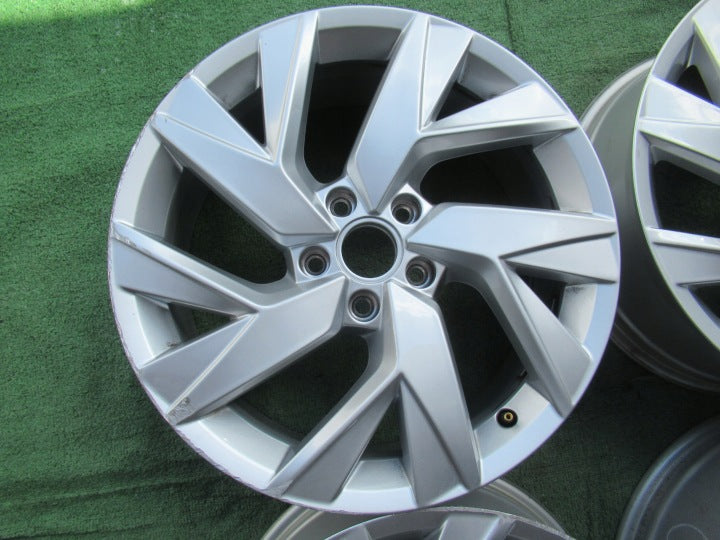 4x Alufelge 18 Zoll 7.0" 5x112 43ET Glanz Silber 5NA601025 VW Tiguan Rim Wheel FEL5497389489ku