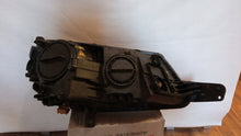 Laden Sie das Bild in den Galerie-Viewer, Frontscheinwerfer Skoda Yeti 5L1941015 Xenon Links Scheinwerfer Headlight