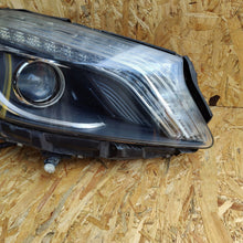 Laden Sie das Bild in den Galerie-Viewer, Frontscheinwerfer Mercedes-Benz W176 1EX010818221EL17563256 Xenon Rechts SCH3125930650lt