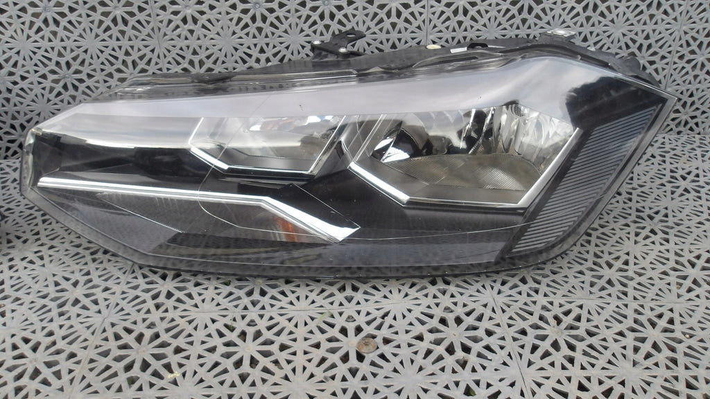Frontscheinwerfer VW 2G1941005 2G1941006 Ein Stück (Rechts oder Links) Headlight SCH2392141315rq