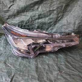 Frontscheinwerfer Toyota Corolla 81150-02860 Rechts Scheinwerfer Headlight SCH6270922217qu