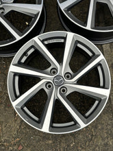 Laden Sie das Bild in den Galerie-Viewer, 4x Alufelge 17 Zoll 7.0" 4x100 45ET Glanz Grau NA1PV3810 Mazda Mx5 Mx-5 Nd I FEL3042299742vb