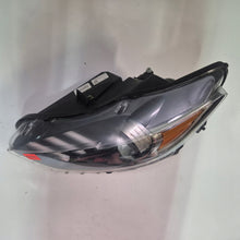 Laden Sie das Bild in den Galerie-Viewer, Frontscheinwerfer Ford JR3B-13005-AE Xenon Links Scheinwerfer Headlight