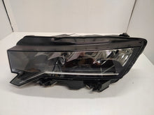 Laden Sie das Bild in den Galerie-Viewer, Frontscheinwerfer Skoda Octavia IV 5E4941009 LED Ein Stück (Rechts oder Links) SCH2538335663sy