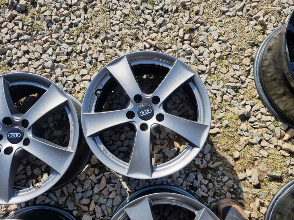 4x Alufelge 17 Zoll 7.5" 5x112 28ET Graphit Audi Super Rim Wheel FEL4751236703jr