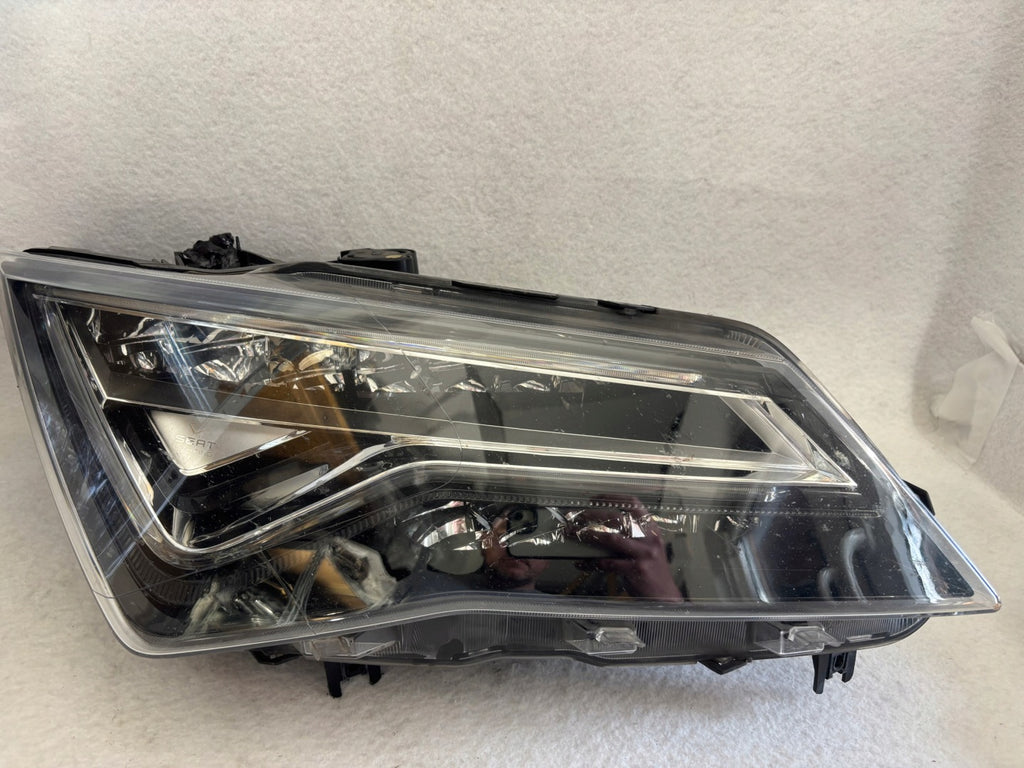 Frontscheinwerfer Seat Ateca 576941008F Rechts Scheinwerfer Headlight SCH5641226581ca