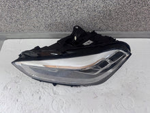 Laden Sie das Bild in den Galerie-Viewer, Frontscheinwerfer BMW F40 9482807 Links Scheinwerfer Headlight SCH9242327694pn