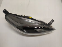 Laden Sie das Bild in den Galerie-Viewer, Frontscheinwerfer Ford Fiesta I H1BB-13E014-CD Full LED Rechts Headlight SCH4828287608wz