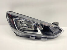 Laden Sie das Bild in den Galerie-Viewer, Frontscheinwerfer Ford Focus MX7B-13E014-CC MX7B-13E014 LED Rechts oder Links