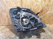 Load image into Gallery viewer, Frontscheinwerfer Hyundai H1 Starex VAY4664 Links Scheinwerfer Headlight SCH4360437700ji