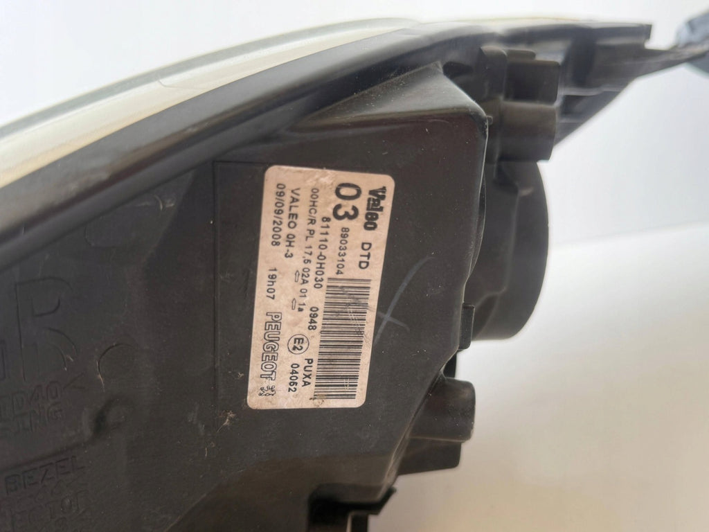 Frontscheinwerfer Peugeot 107 811100H030 Ein Stück (Rechts oder Links) Headlight SCH7936721198du