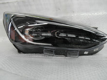 Laden Sie das Bild in den Galerie-Viewer, Frontscheinwerfer Ford Focus JX7B13E016CJ Full LED Ein Stück (Rechts oder Links) SCH6606419020hc