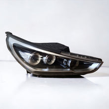 Laden Sie das Bild in den Galerie-Viewer, Frontscheinwerfer Hyundai I30 III LED Rechts Scheinwerfer Headlight