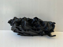 Laden Sie das Bild in den Galerie-Viewer, Frontscheinwerfer Skoda Octavia IV 5E4941015 Links Scheinwerfer Headlight SCH9134505732tk
