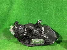 Load image into Gallery viewer, Frontscheinwerfer Mercedes-Benz Cla A1749063302 Links Scheinwerfer Headlight SCH7520577104lh