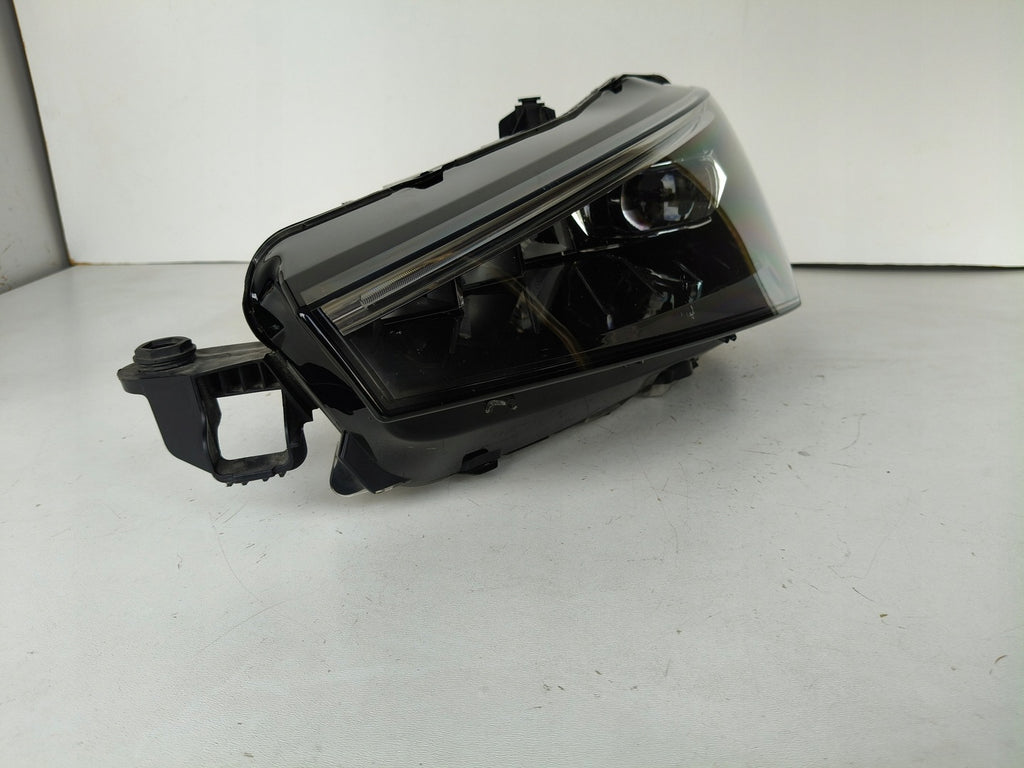 Frontscheinwerfer Skoda Scala 657941015A Full LED Ein Stück (Rechts oder Links) SCH6863233561bh